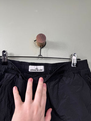 Stone Island Black Nylon Metal RE Cargo Bottoms