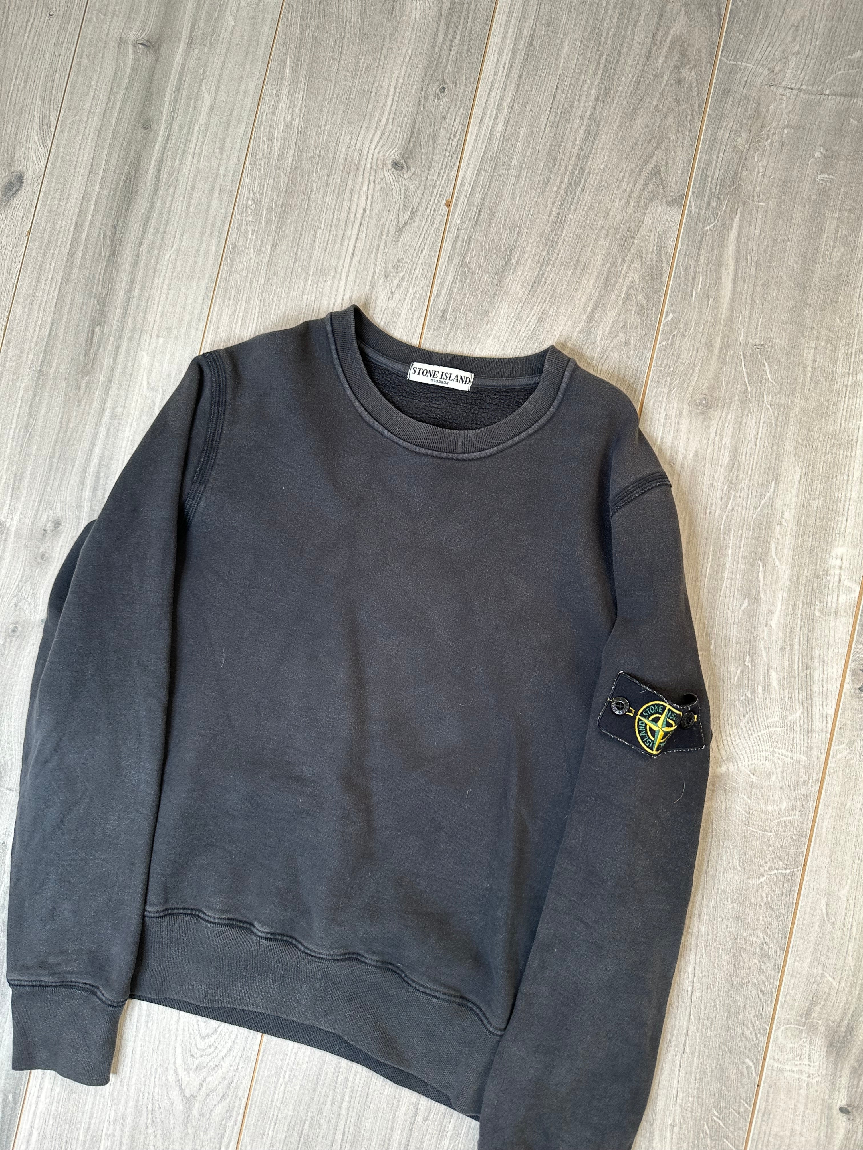 Stone island black on sale jumper